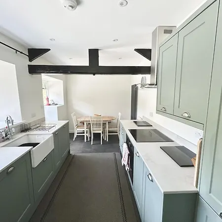 Melbourne House Coniston